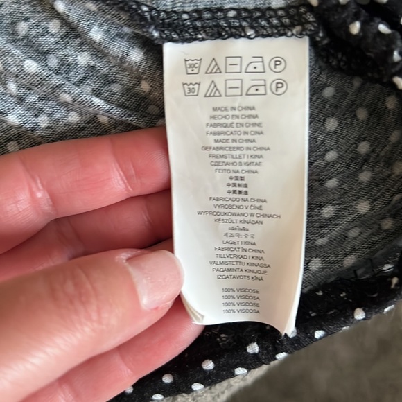 Women’s Michael Kors Long Sleeve Stretchy Polka Dot Long Sleeve Blouse Size S - Picture 6 of 7